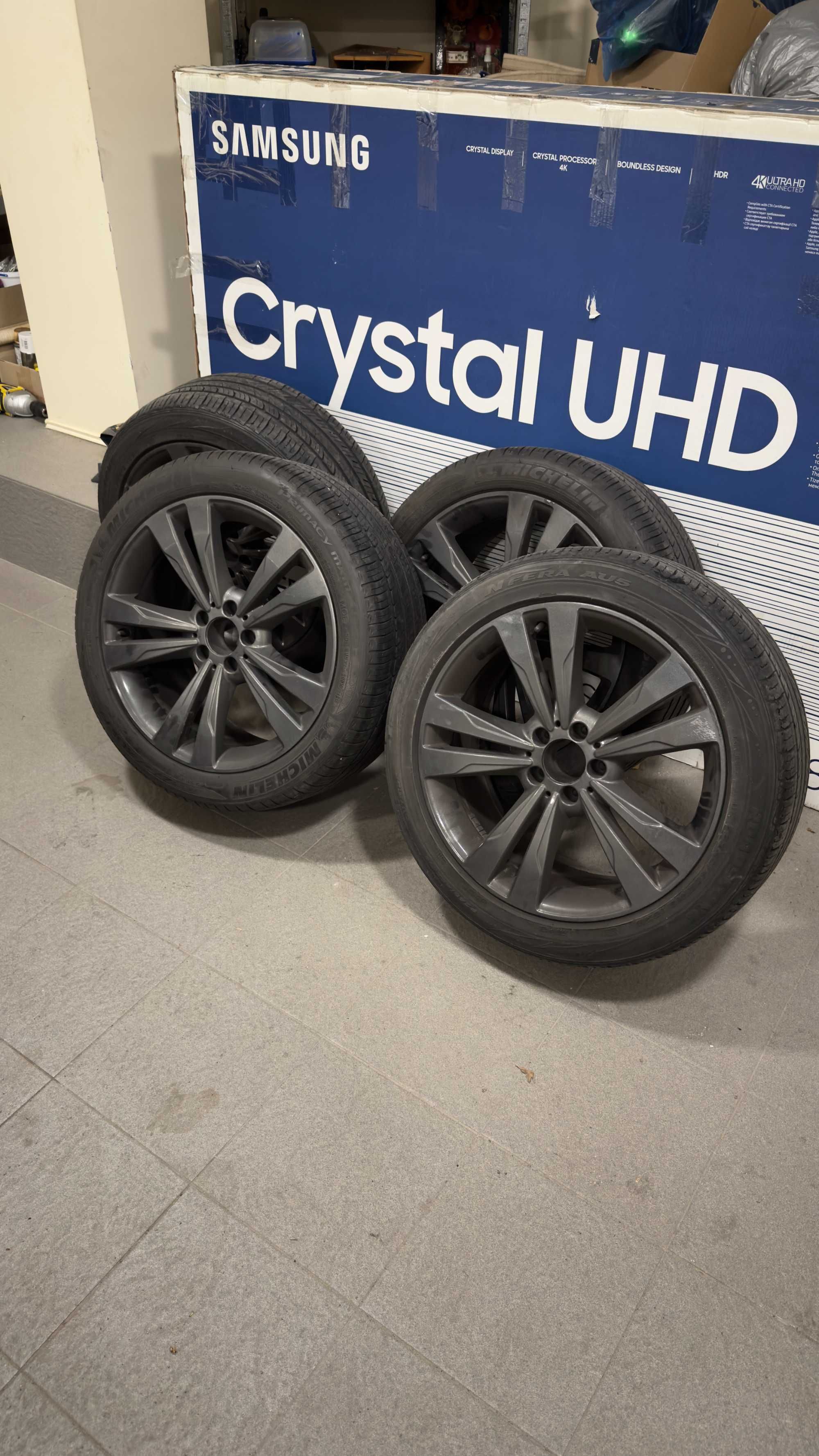 Диски Mercedes різноширокі R19 275/40  245/45 з резиною бу