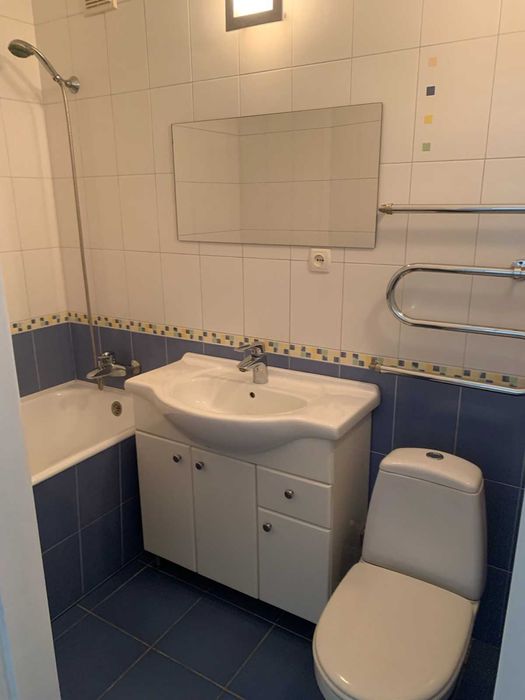 Продам 2-кімнатну квартиру