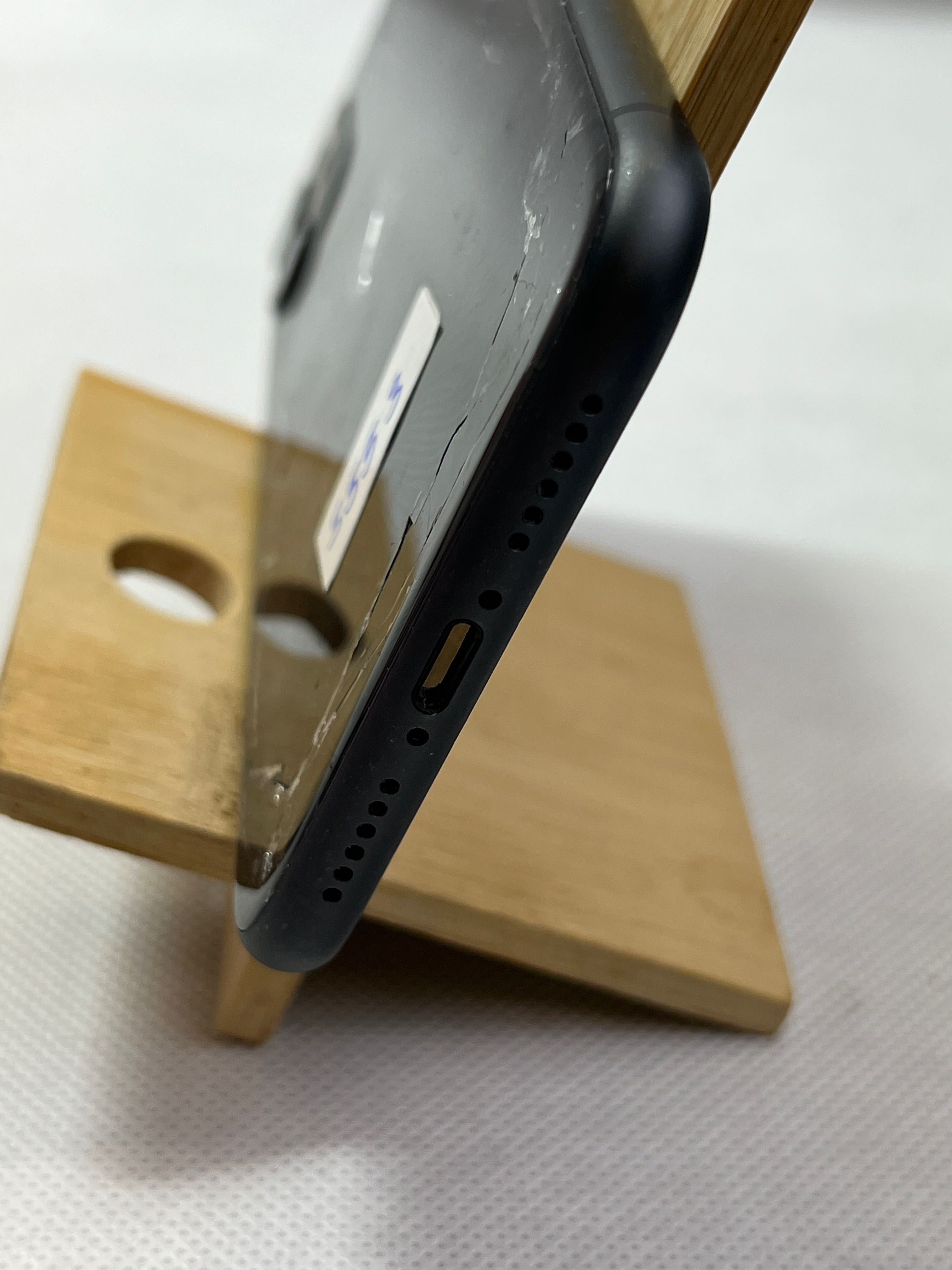 Korpus obudowa Apple iPhone 11 czarny oryginalny