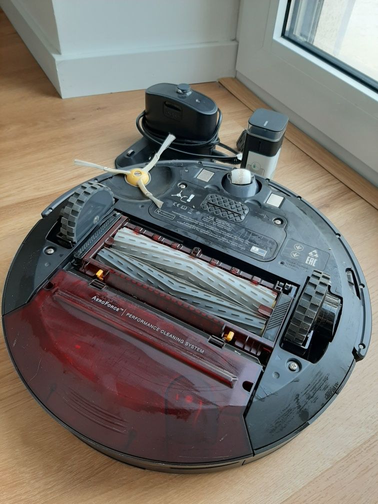 Aspirador iRobot Roomba 896