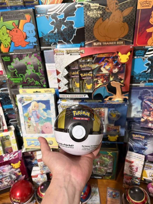 Pokemon Ultra Ball Tin D24