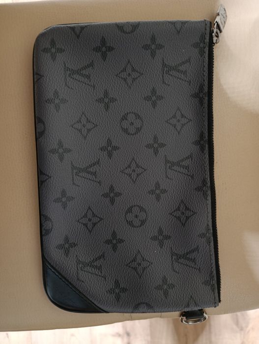 Клач чоловічий б/у Loyis Vuitton