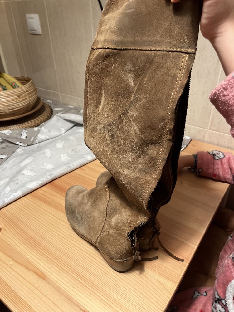 Vendo botas Xuz cor camel cano alto em camurça 35/36