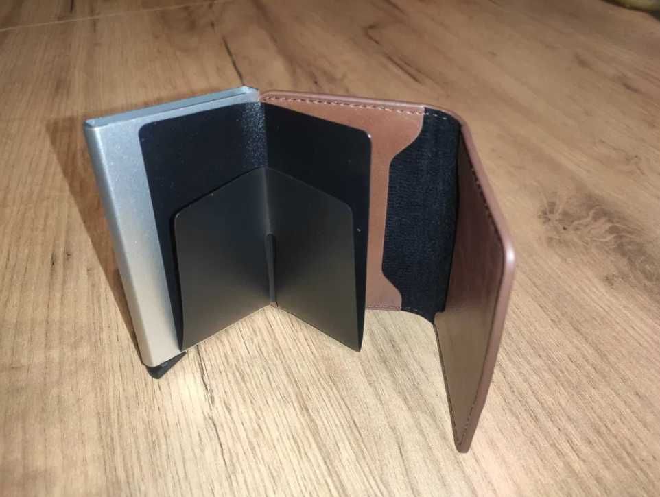 Portfel antykradzieżowy rfid elegancki coffee