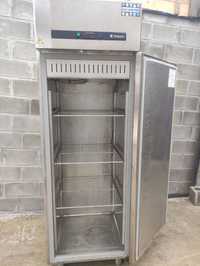 Холодильна шафа Polaris Італія