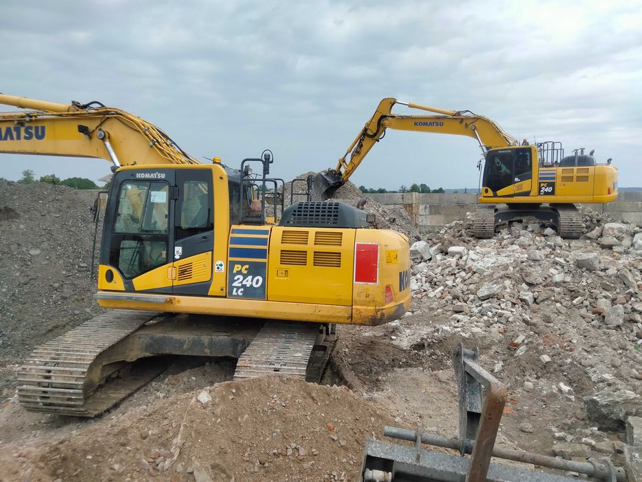 Usługi Maszynami Budowlanymi Koparką Gąsienicową Kołową Long Ładowarką