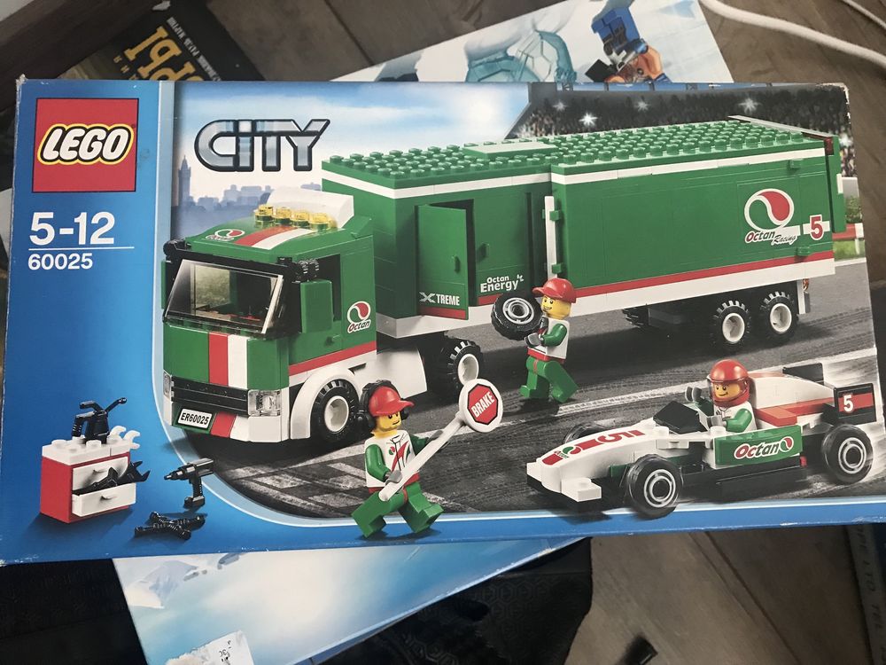 Lego city 60025 Вантажівка сервісників