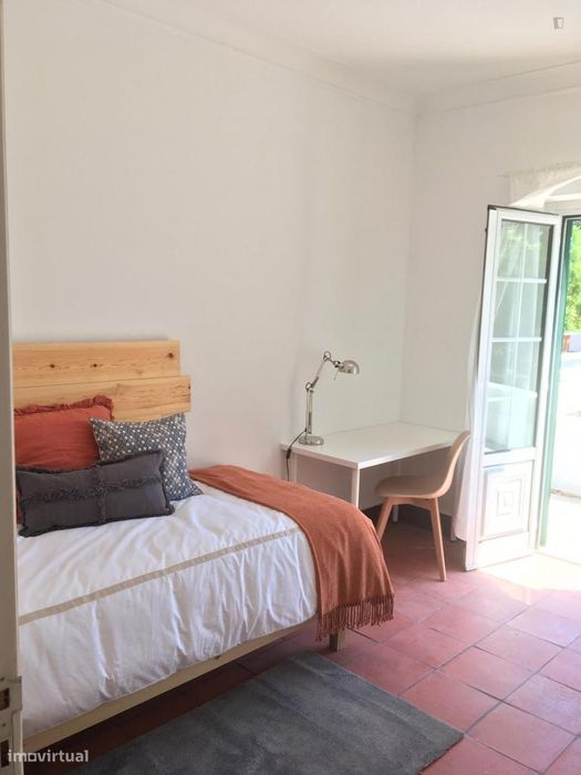 748391 - Quarto com cama de solteiro, com...
