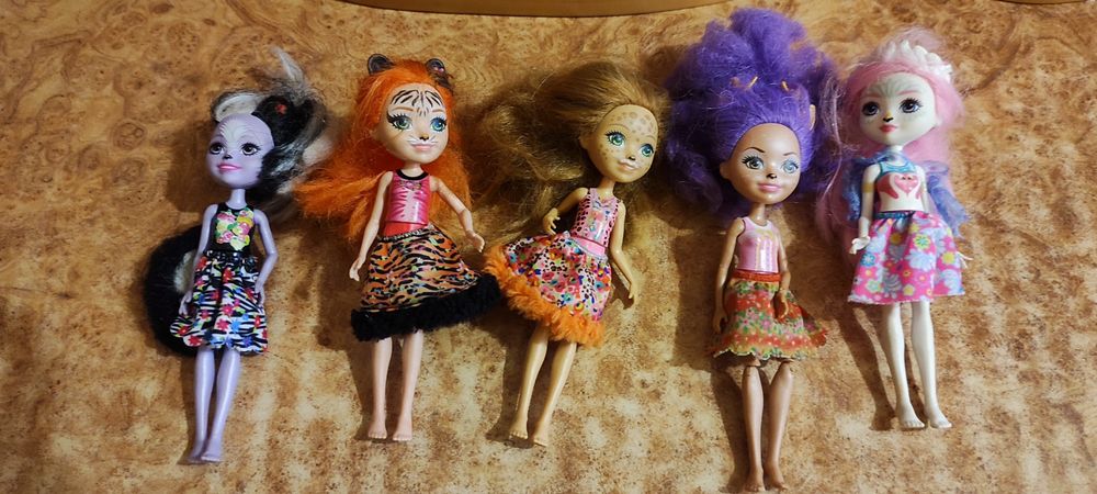 Продам ляльки enchantimals