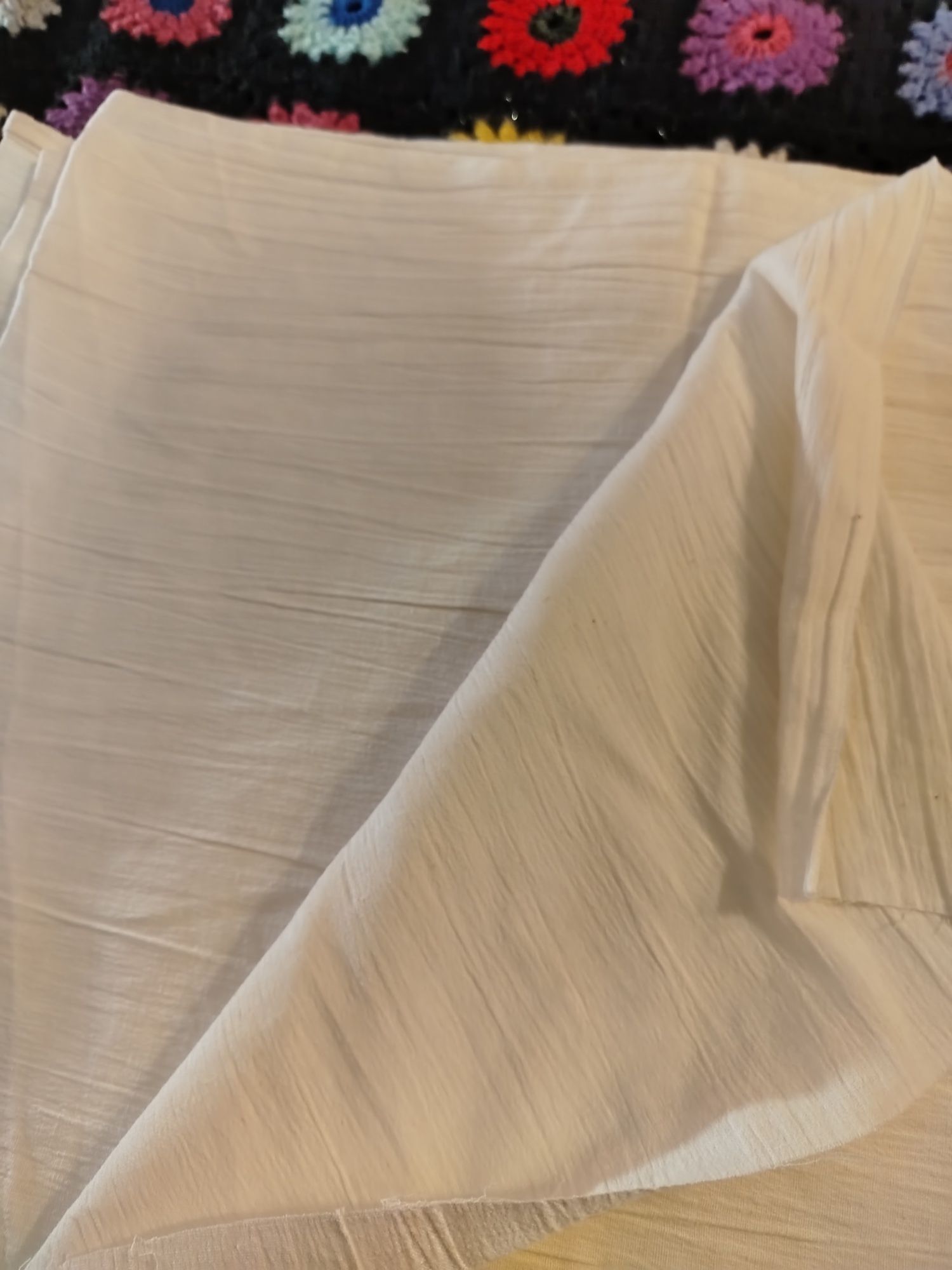 Materiał, tkanina letnia, kupon 370 cmx120 cm