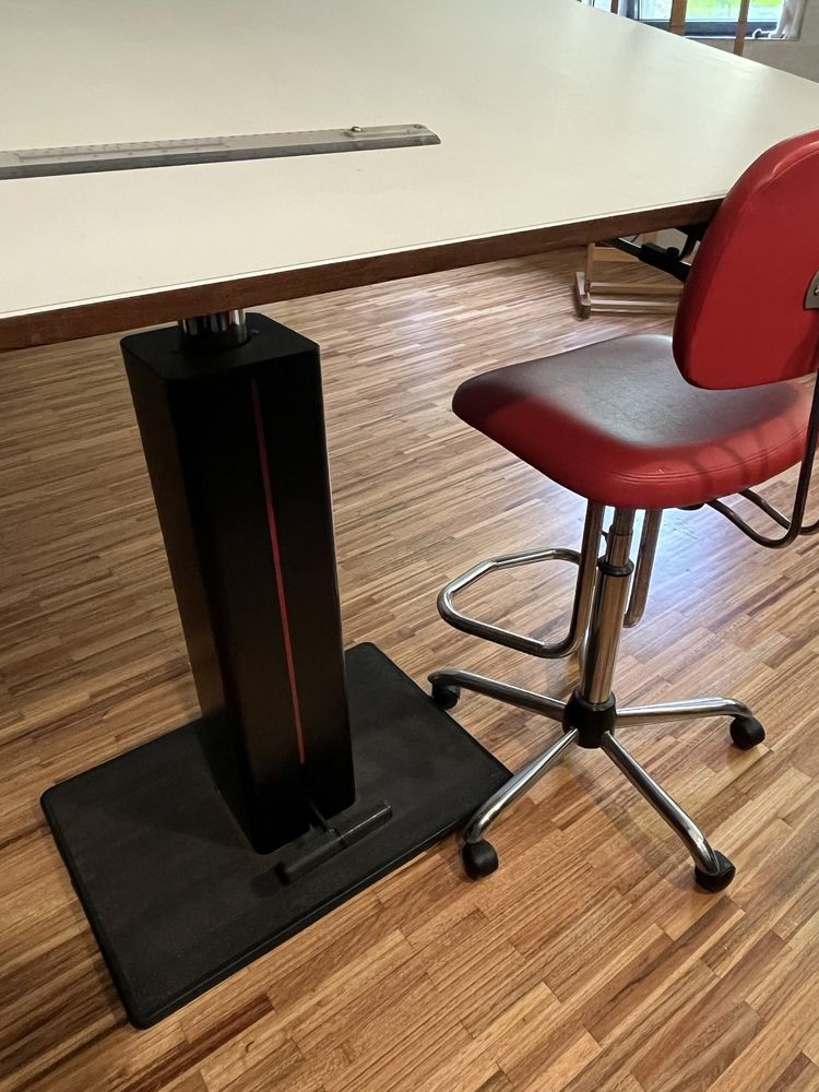 Estirador Hidráulico / mesa de desenho e Arquitecto