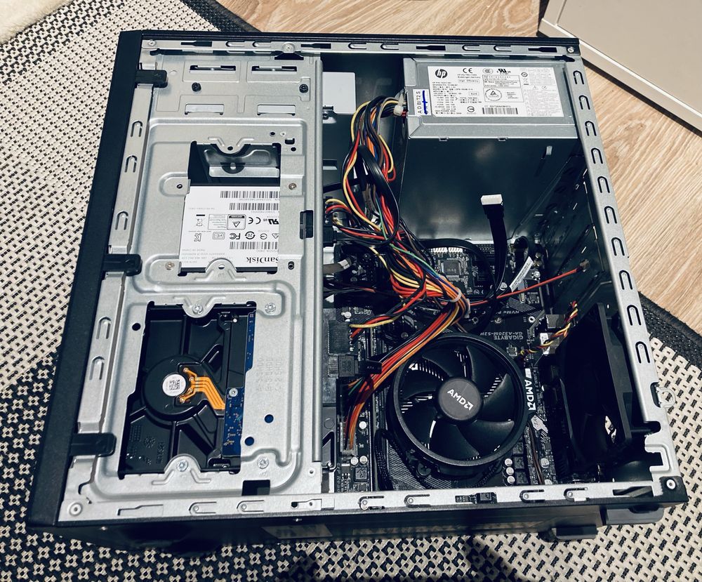 Komputer HP 280 G1 MT Business PC AMD Ryzen 3 2200G Radeon