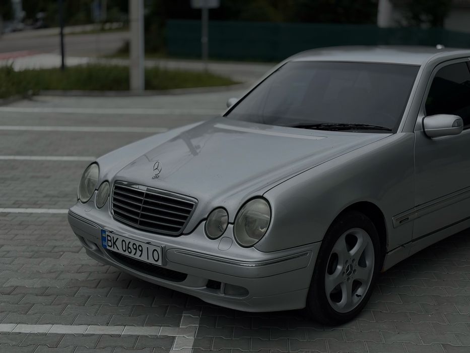 Mercedes-Benz W210 E320 4matic