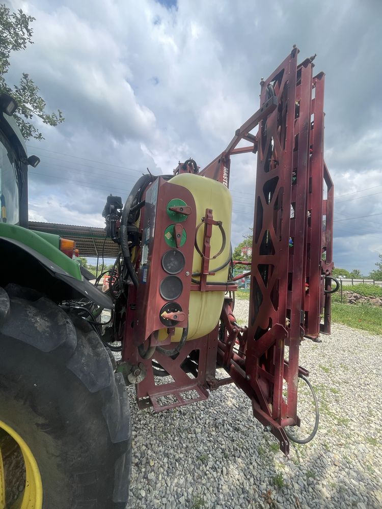 Навісний гідравлічний обприскувач нового покоління Hardi Master 1000л.