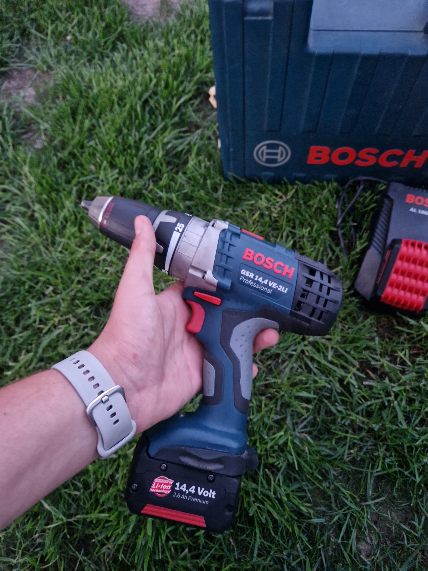 Шуруповерт BOSH GSR 14,4 VE-2Li