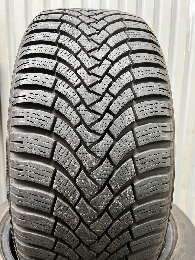 225/45/17 Falken Eurowinter