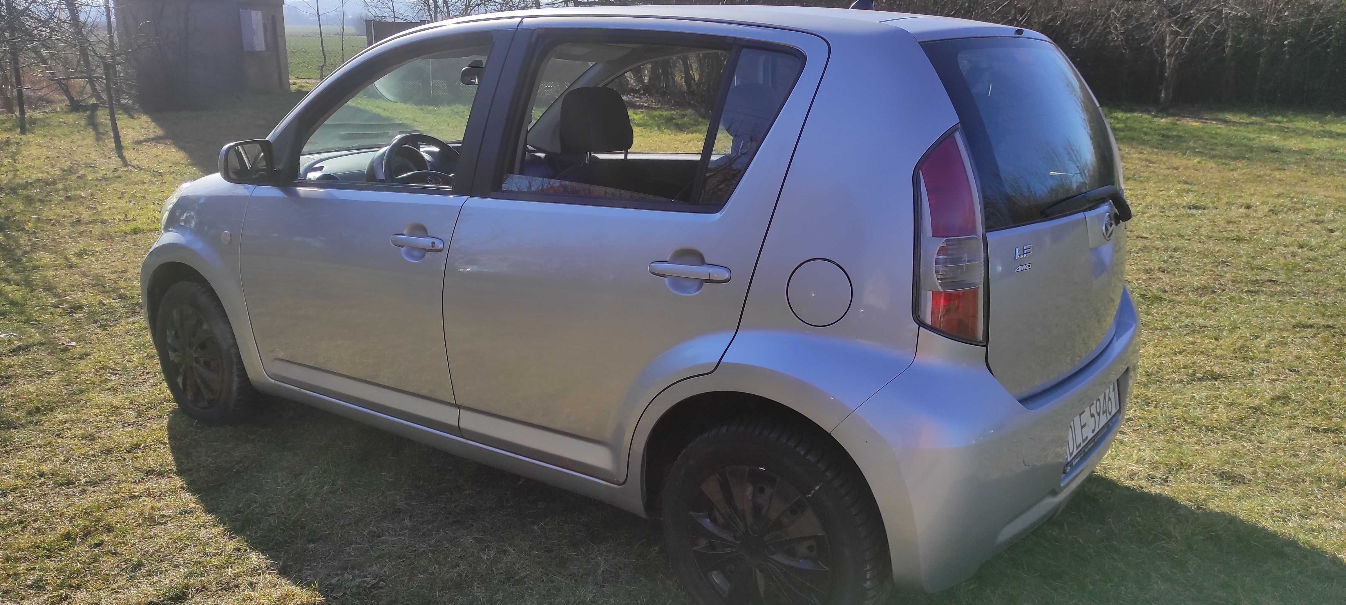 daihatsu sirion 1,3 napęd na 4 koła