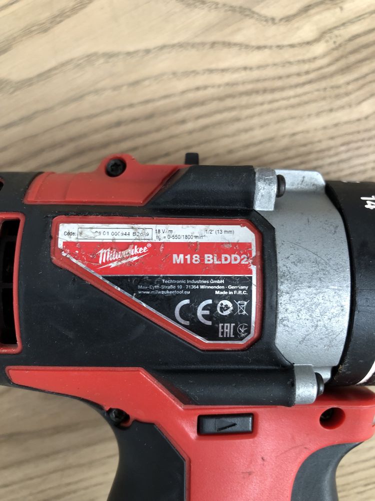 Безщітковий Акум.шуруповерт Milwaukee M18 BLDD2