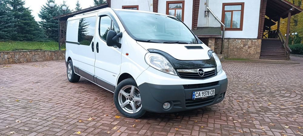 Продам Opel Vivaro