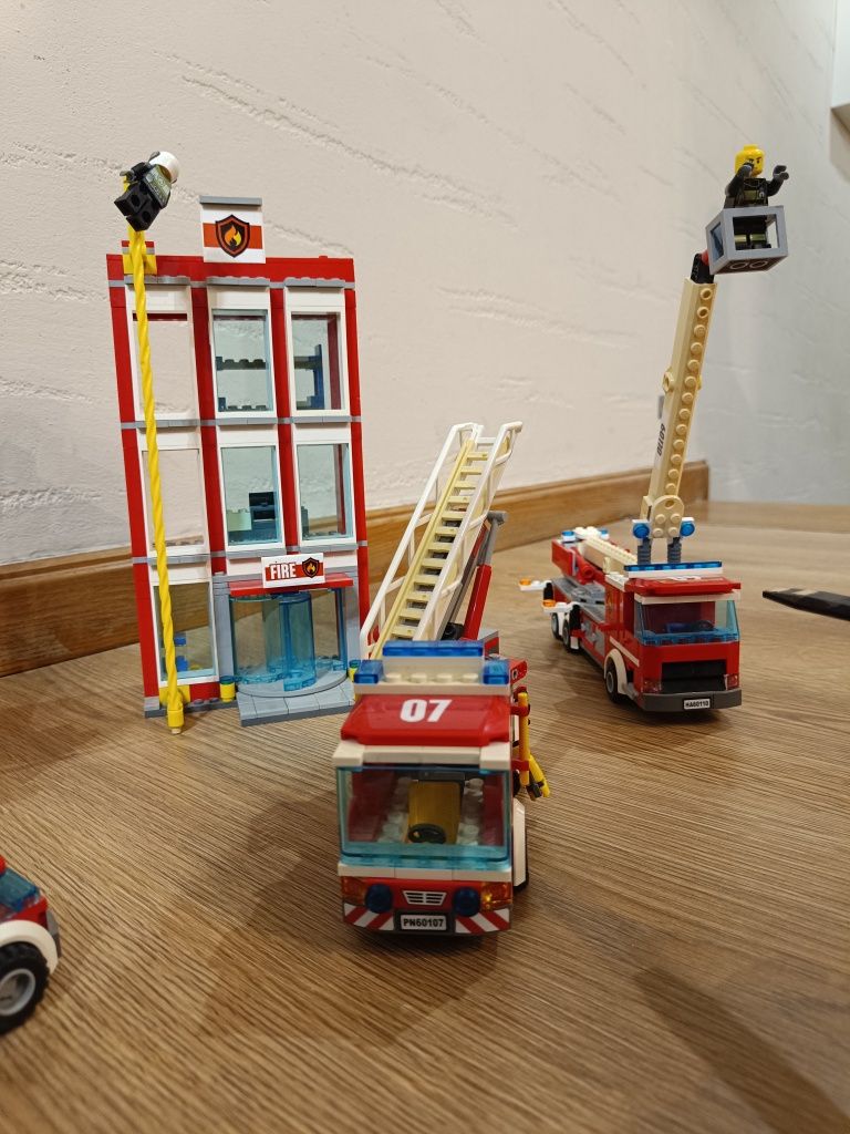LEGO straż pożarna i remiza