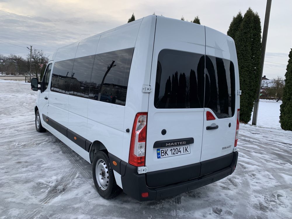 Бус мікроавтобус Renault Master пасажир 2017рік