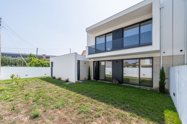 Moradia T3 à venda em Barcelos