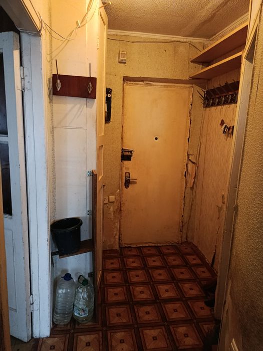 Продам 1х комнатную квартиру на Днерострое