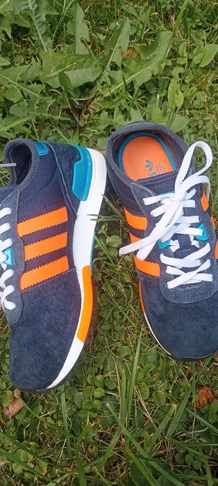 Продам Кросівки Adidas
