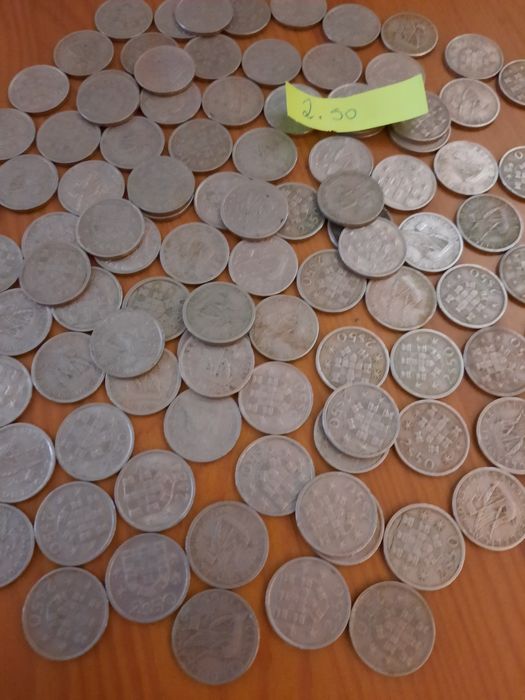 Moedas portuguesas 2, 50 escudos fora  de circulação