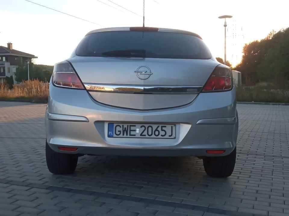 Opel Astra GTC rocznik 2006