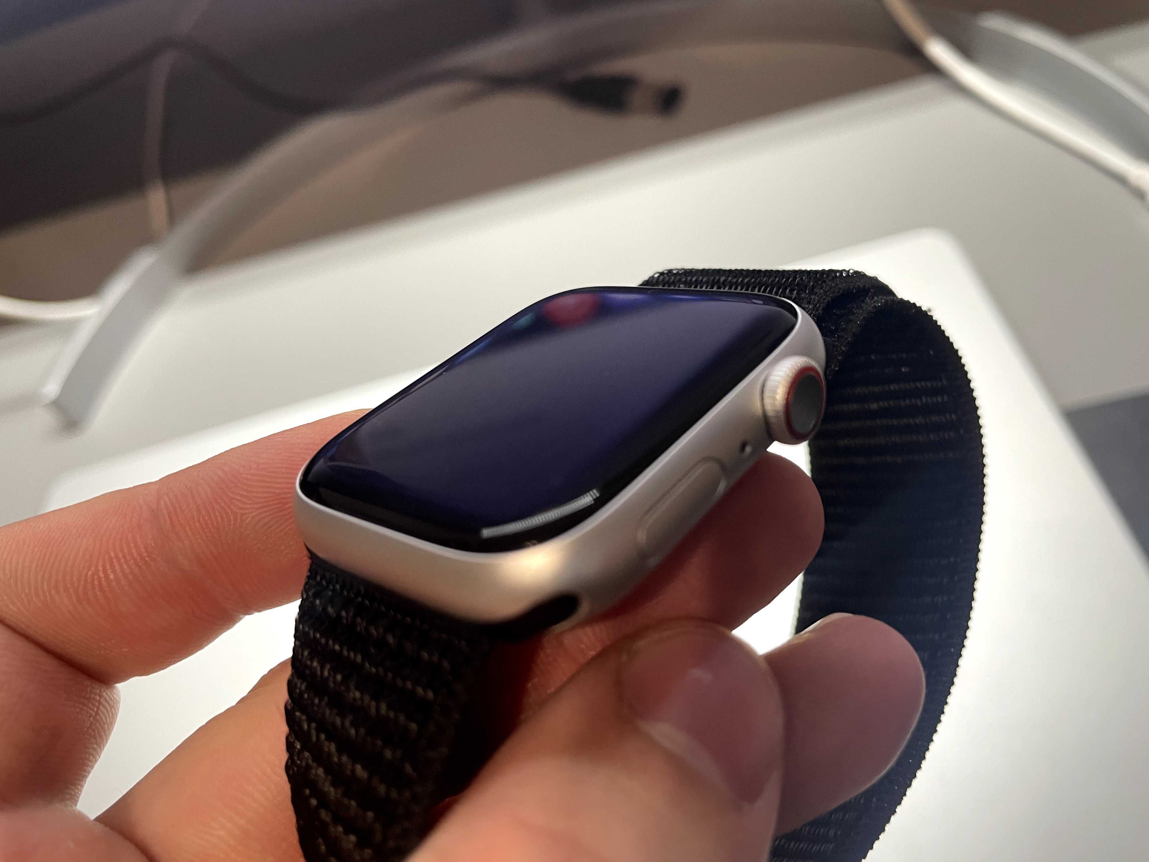 Apple Watch 8 GPS + Cellular, aluminium, 45 mm gwarancja