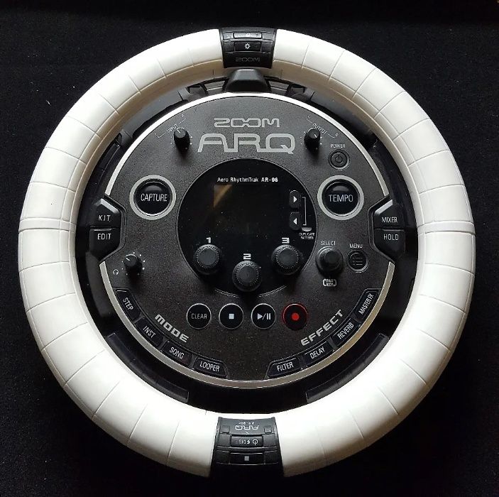 Zoom ARQ AR-96 - Уникальный грувбокс, синтезатор, драм-машина, семплер