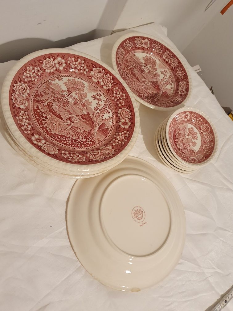 Посуда красивая ,есть  Villeroy  & Boch  Германия