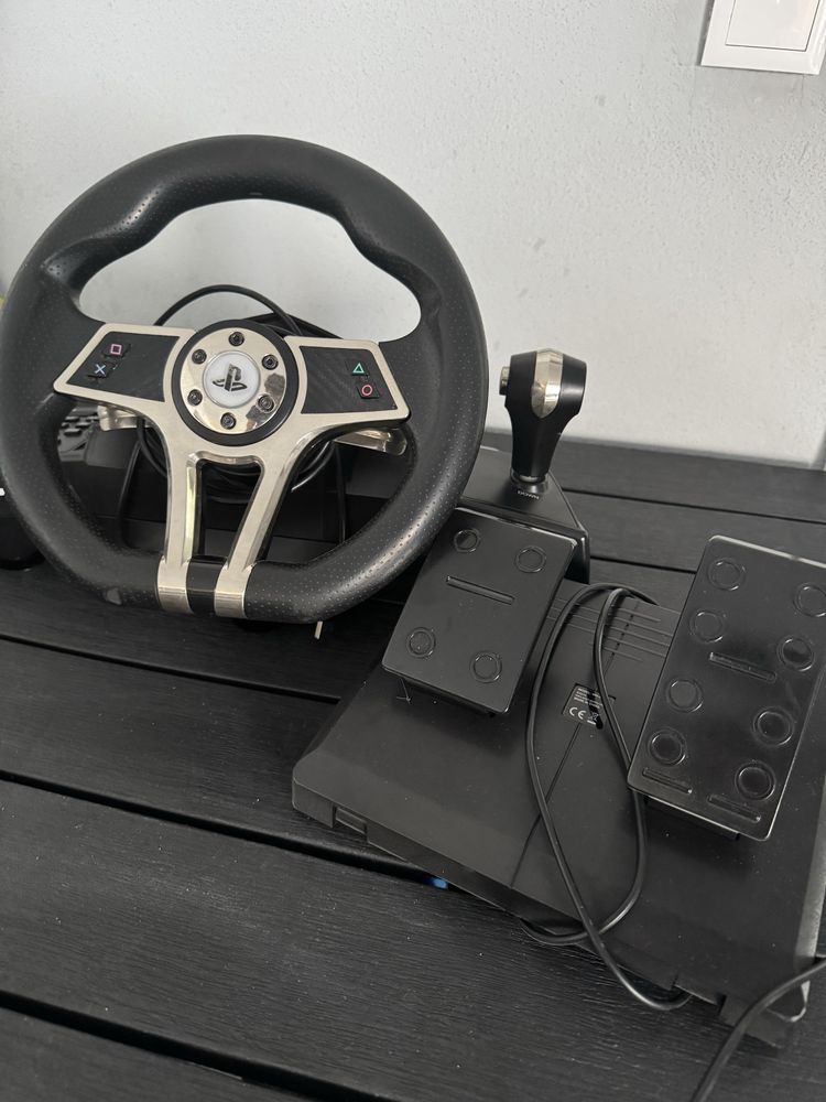 Volante PS4/PS3 com pedais