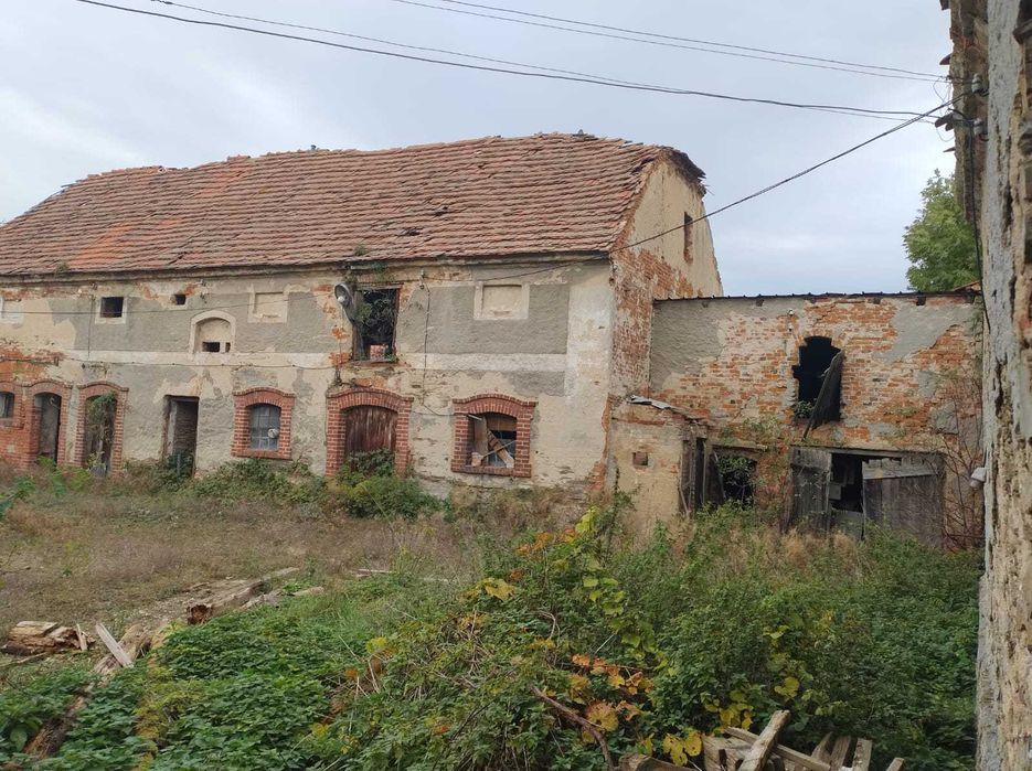 sprzedam działkę budowlaną z zabudowaniami w miescowości Jenków 5