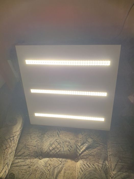 Lampa rastrowa kasetonowa LED