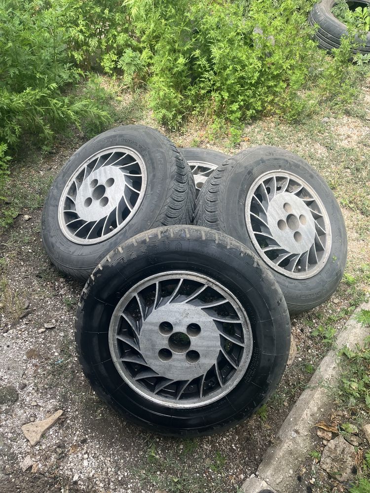 Дискі с резиной (melber) 13 4x98 Прокришкі(шини) Pirelli 205/55 р16