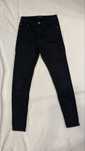 Czarne spodnie skinny XS