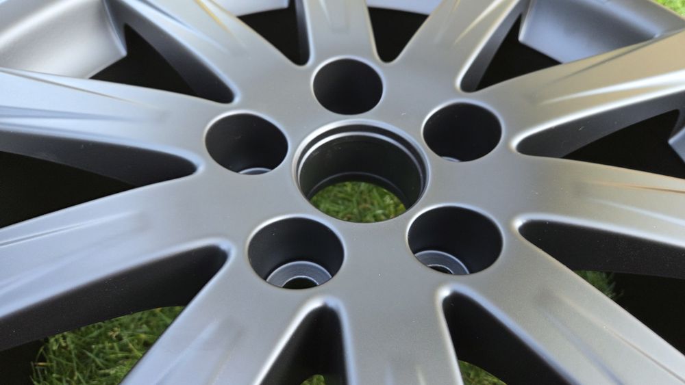 Felgi Toyota 18 x 7,5J ET45 5x112 czarna satyna