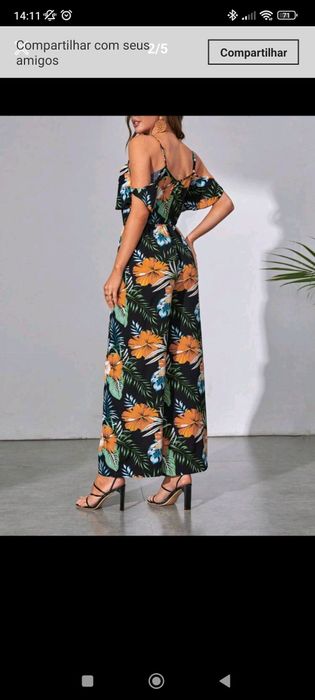 Macacão florido NOVO