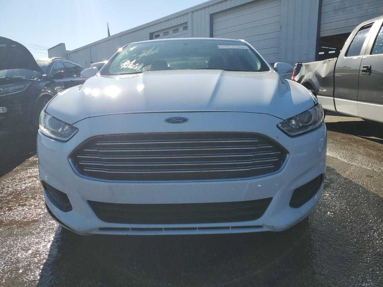 Ford Fusion SE 2016