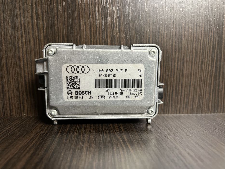 Камера асистентів ACC: Audi A6 A7 A8, Volkswagen Tuareg