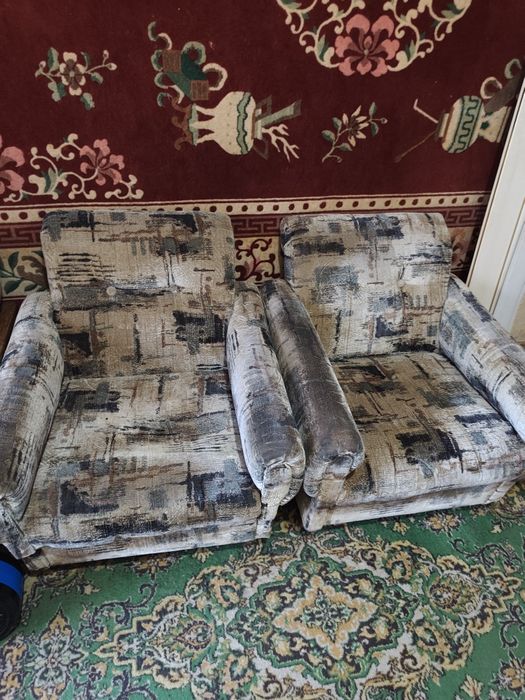 Продаю два крісла б/у