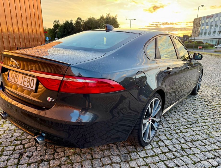 Jaguar XF Sport 3.0 380KM
