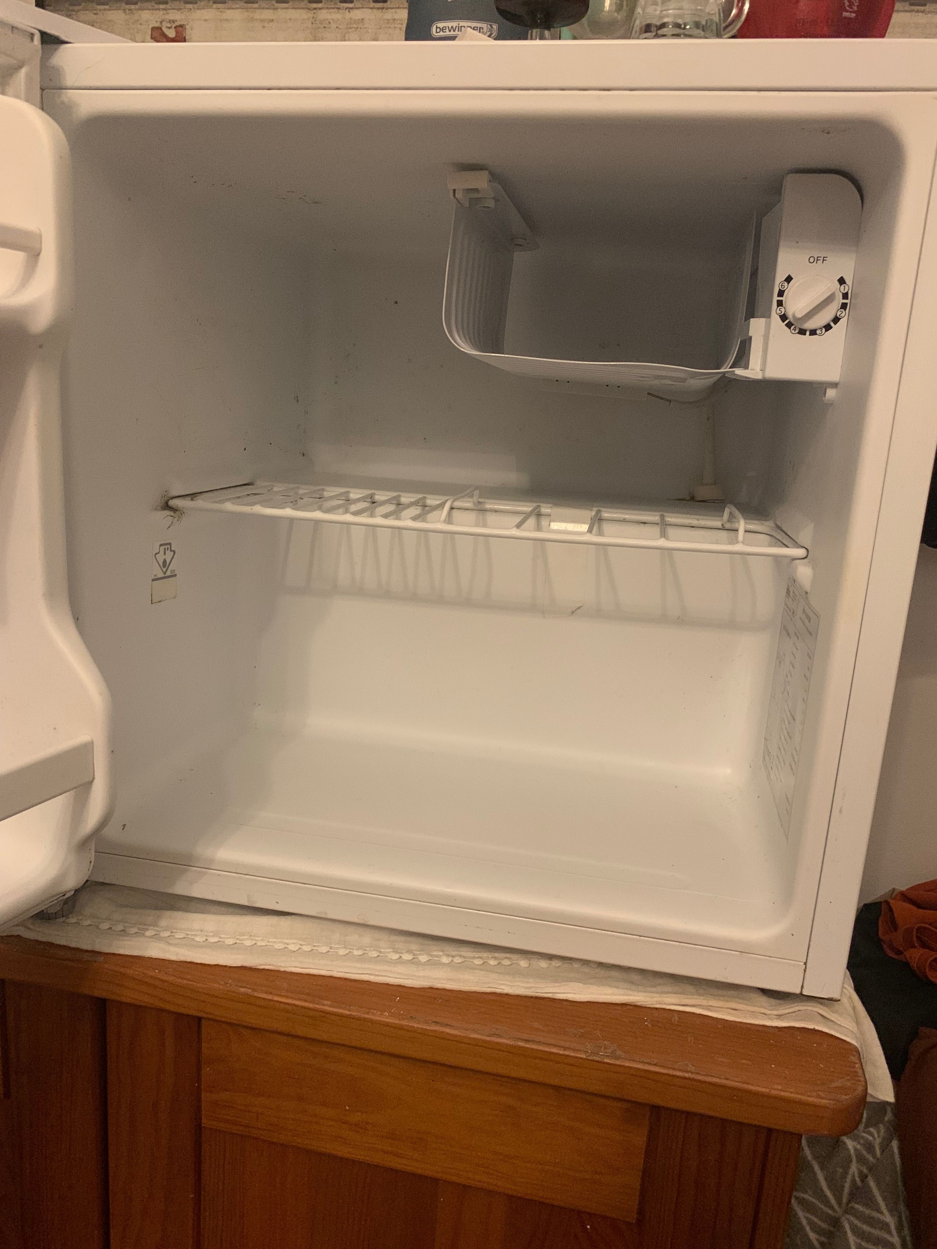 Frigobar super conservado