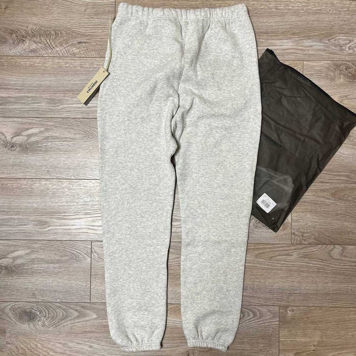 Штани Essentials Sweatpants SS22 Light Oatmeal