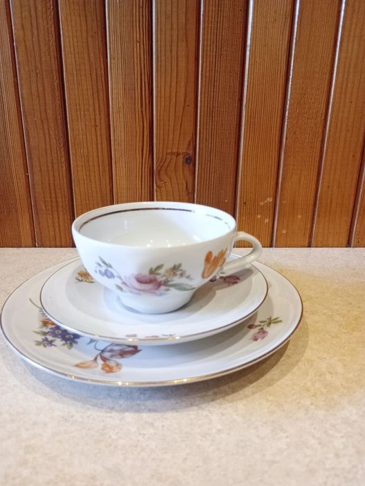 Porcelanowe trio z lat prl