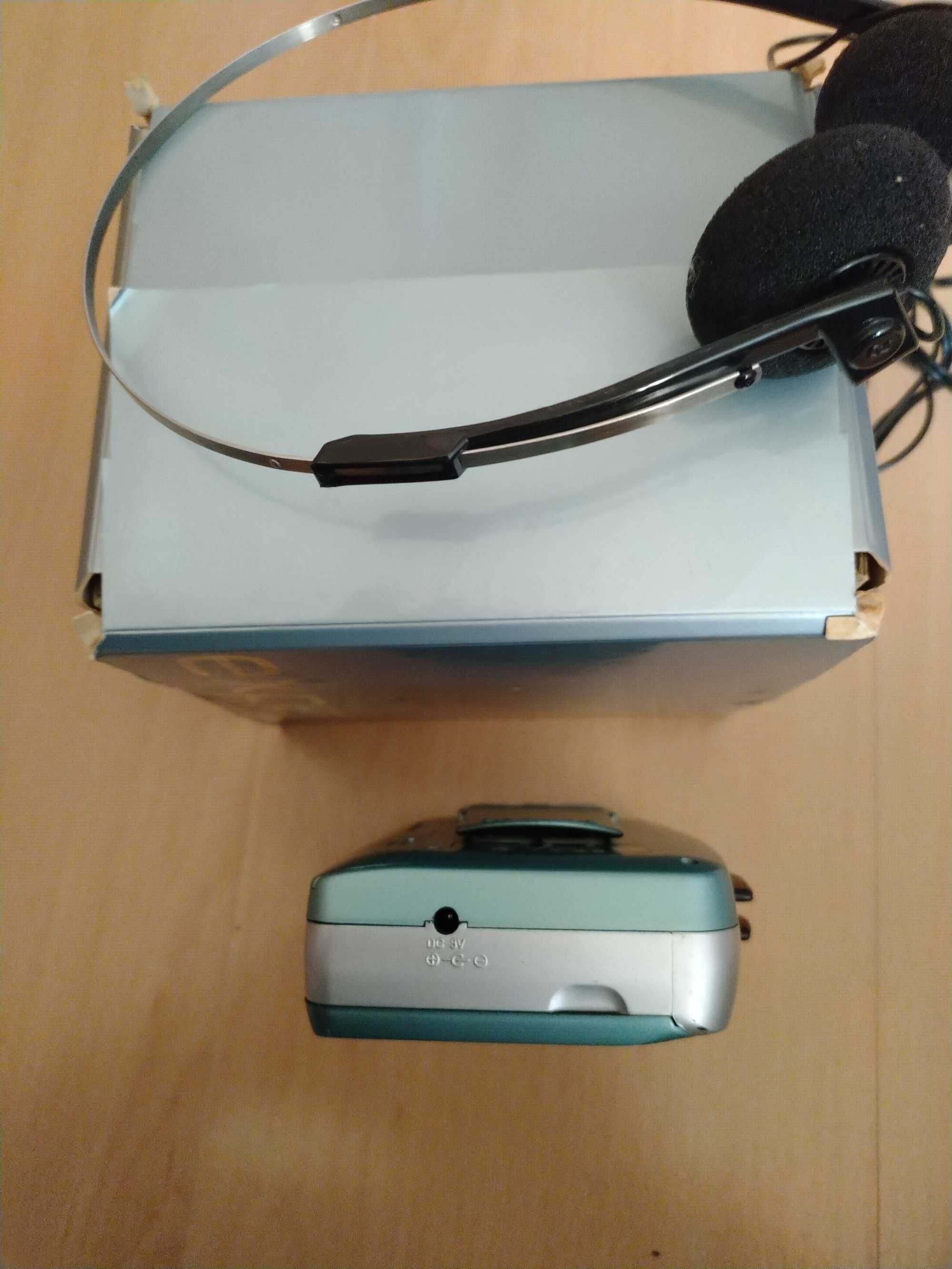 Walkmen ELTA z radiem i słuchawkami jak nówka + gratis