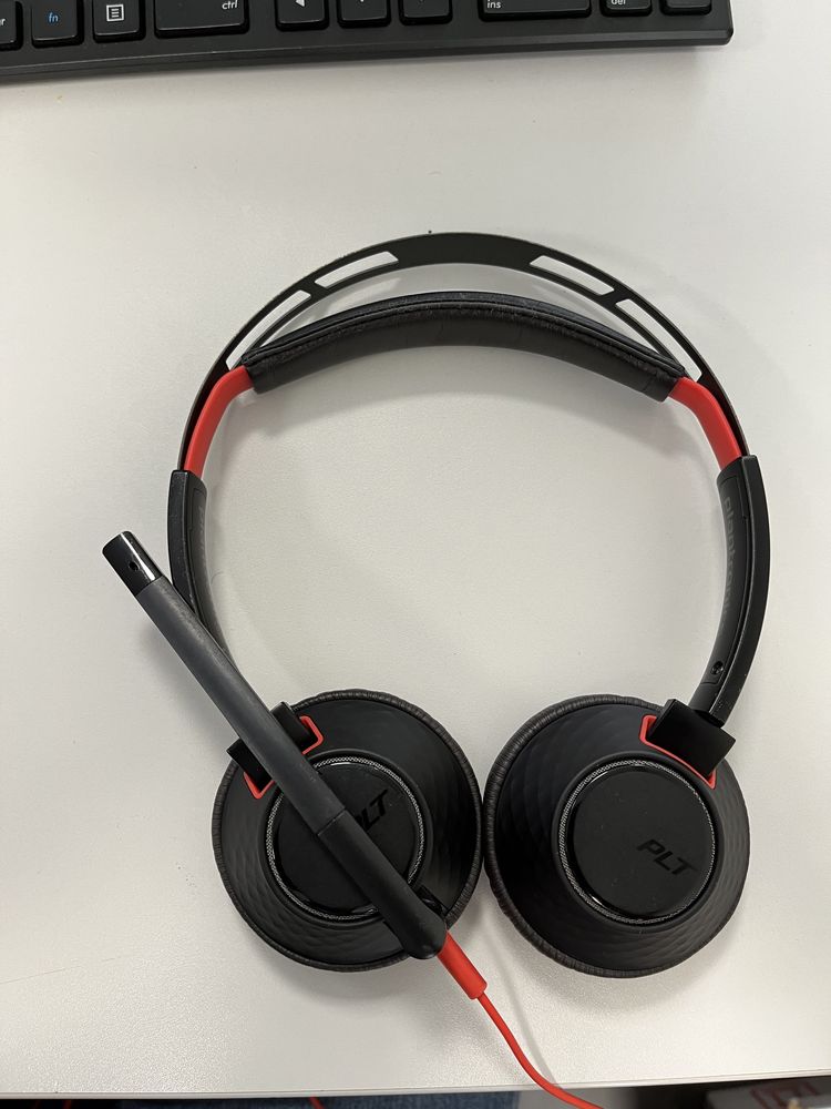 Headphones Plantronics