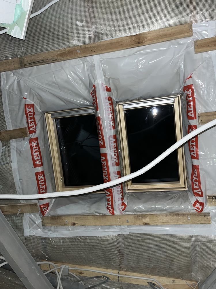 Монтаж мансардних вікон Fakro, Velux